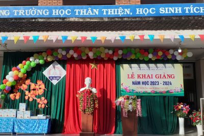 Trong không khí cả nước hân hoan chào đón năm học mới, ngày Hội “Toàn dân đưa trẻ đến trường”, sáng ngày 05/9/2023 trường TH Ea Súp cũng đã long trọng tổ chức Lễ khai giảng năm học mới 2023 – 2024.