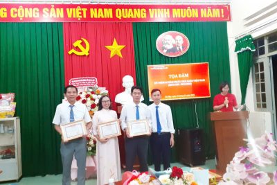 TỌA ĐÀM KỶ NIỆM 43 NĂM NGÀY NHÀ GIÁO VIỆT NAM